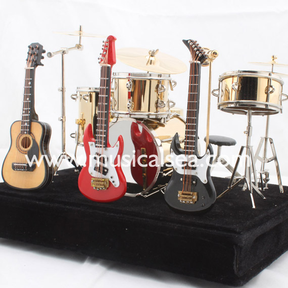 Miniature Musical Instrument 5pcs Golden drums per set and Guitar